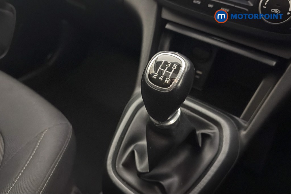 Hyundai I10 Premium Se Manual Petrol Hatchback - Stock Number (1627692) - 15th supplementary image