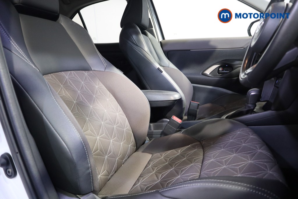 Toyota Yaris Cross Excel Automatic Petrol-Electric Hybrid Estate - Stock Number (1628861) - 17th supplementary image