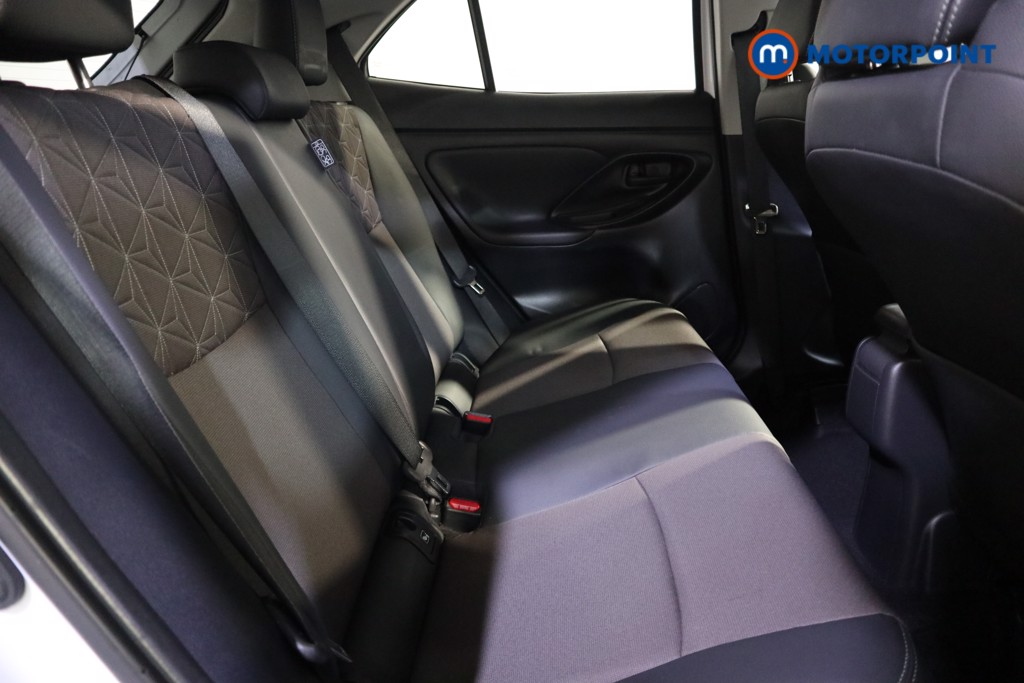 Toyota Yaris Cross Excel Automatic Petrol-Electric Hybrid Estate - Stock Number (1628861) - 18th supplementary image