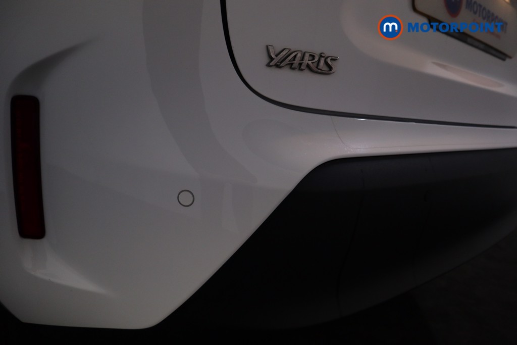 Toyota Yaris Cross Excel Automatic Petrol-Electric Hybrid Estate - Stock Number (1628861) - 27th supplementary image
