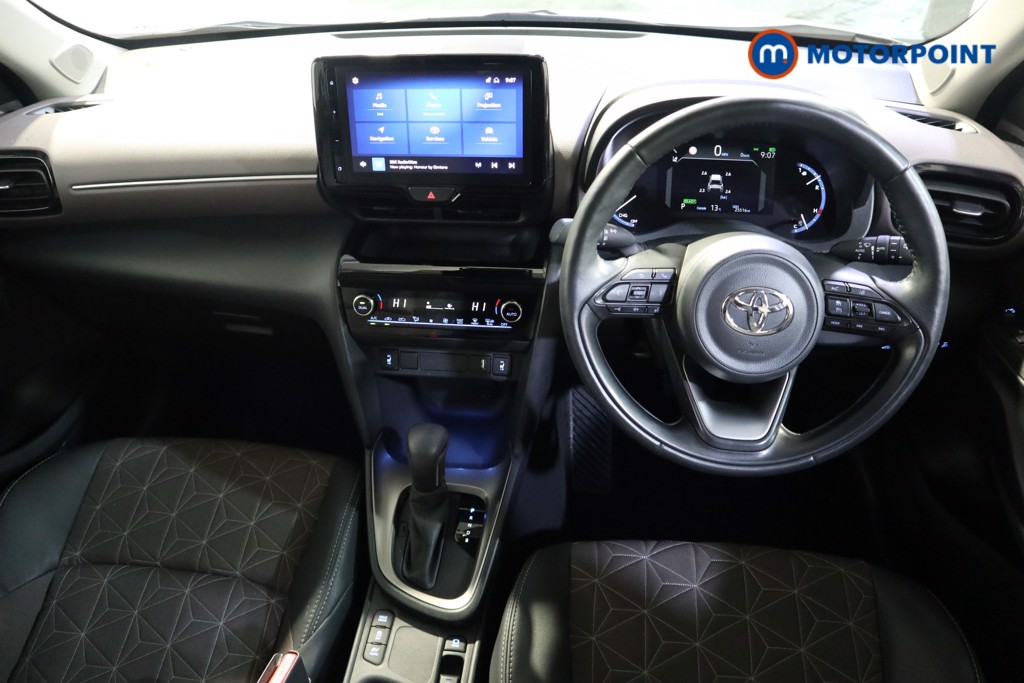 Toyota Yaris Cross Excel Automatic Petrol-Electric Hybrid Estate - Stock Number (1628861) - 1st supplementary image