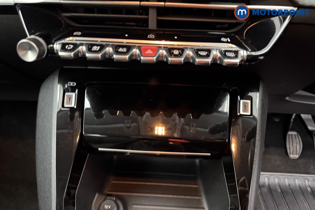 Peugeot 208 Allure Manual Petrol Hatchback - Stock Number (1630097) - 10th supplementary image