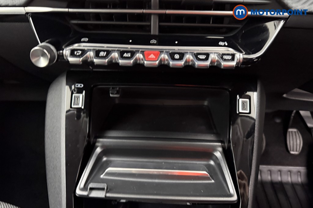 Peugeot 208 Allure Manual Petrol Hatchback - Stock Number (1630099) - 11th supplementary image