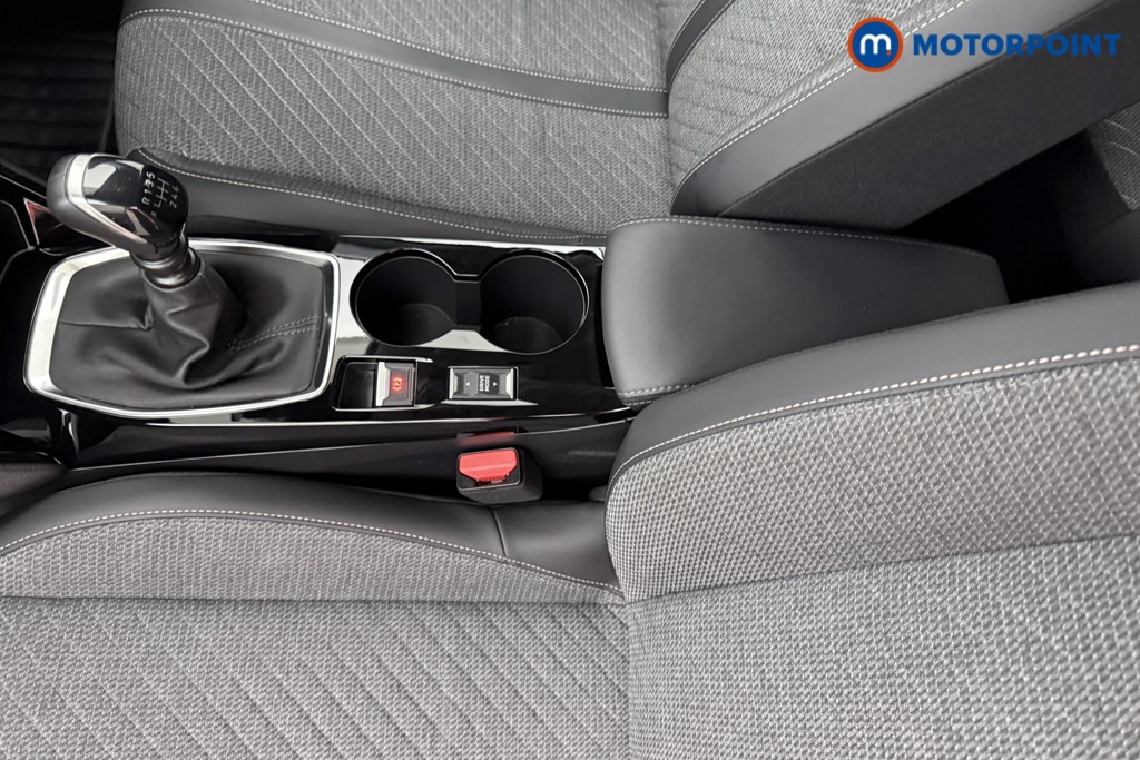 Peugeot 208 Allure Manual Petrol Hatchback - Stock Number (1630099) - 13th supplementary image