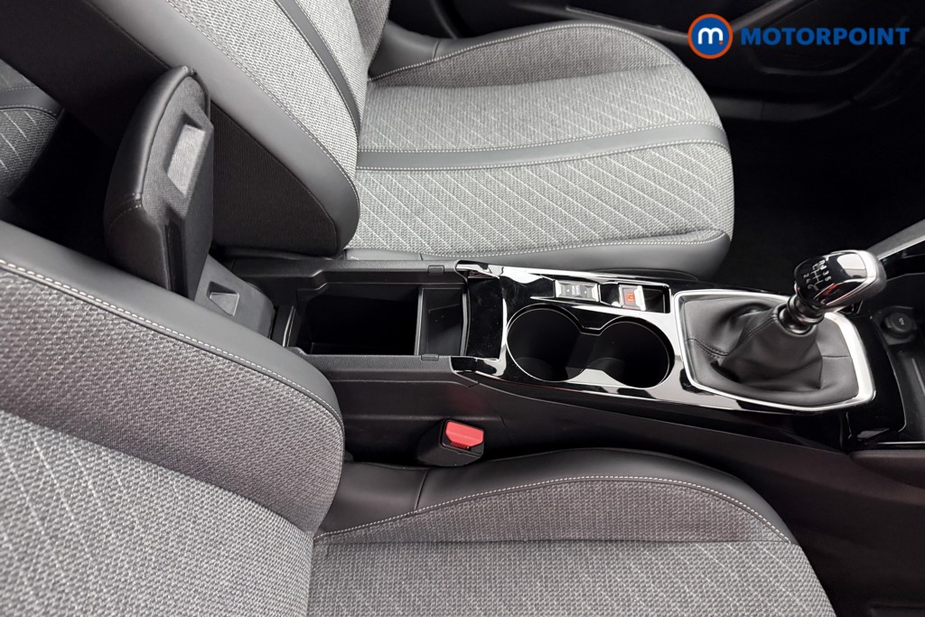 Peugeot 2008 Allure Manual Petrol SUV - Stock Number (1630190) - 11th supplementary image
