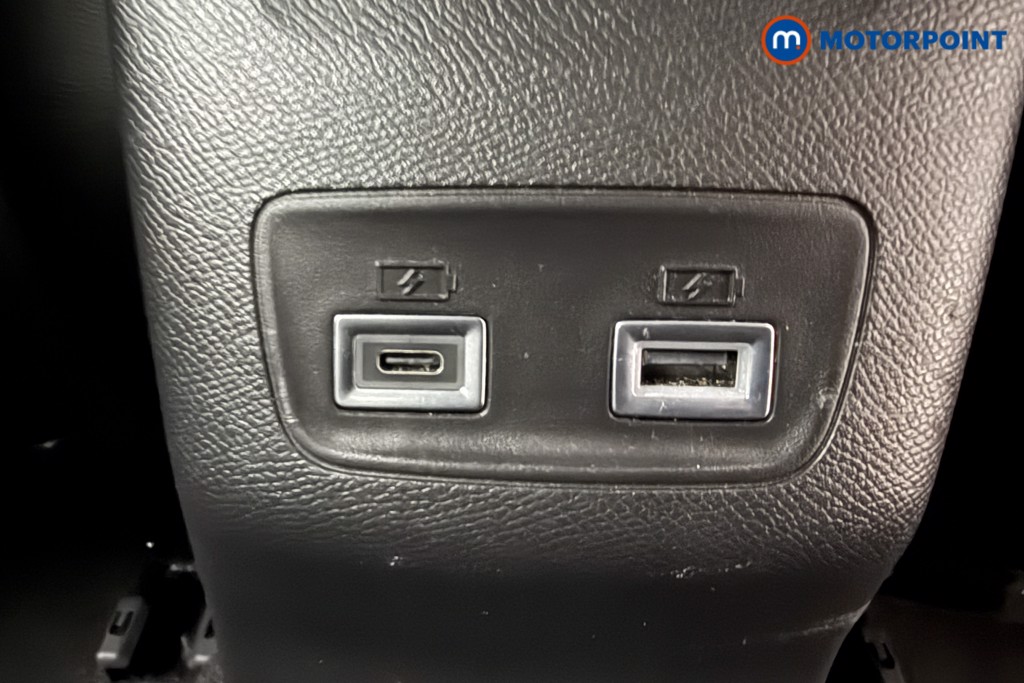 Peugeot 2008 Allure Manual Petrol SUV - Stock Number (1630190) - 17th supplementary image