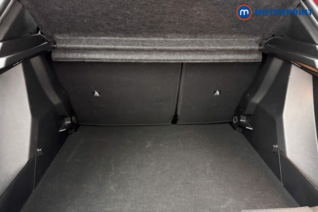 Peugeot 2008 Allure Manual Petrol SUV - Stock Number (1630190) - 19th supplementary image