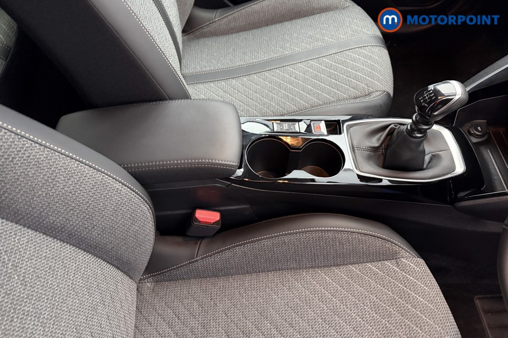 Peugeot 208 Allure Manual Petrol Hatchback - Stock Number (1630251) - 13th supplementary image