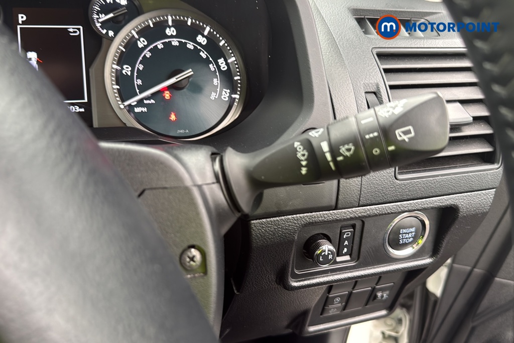 Toyota Land Cruiser Active Automatic Diesel SUV - Stock Number (1630473) - 6th supplementary image