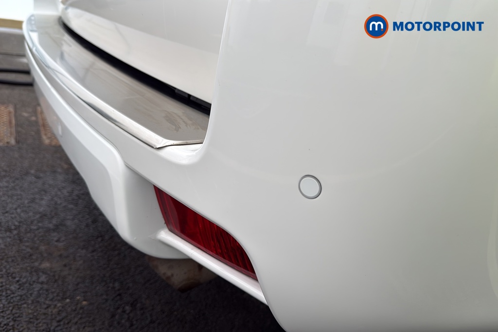 Toyota Land Cruiser Active Automatic Diesel SUV - Stock Number (1630473) - 39th supplementary image