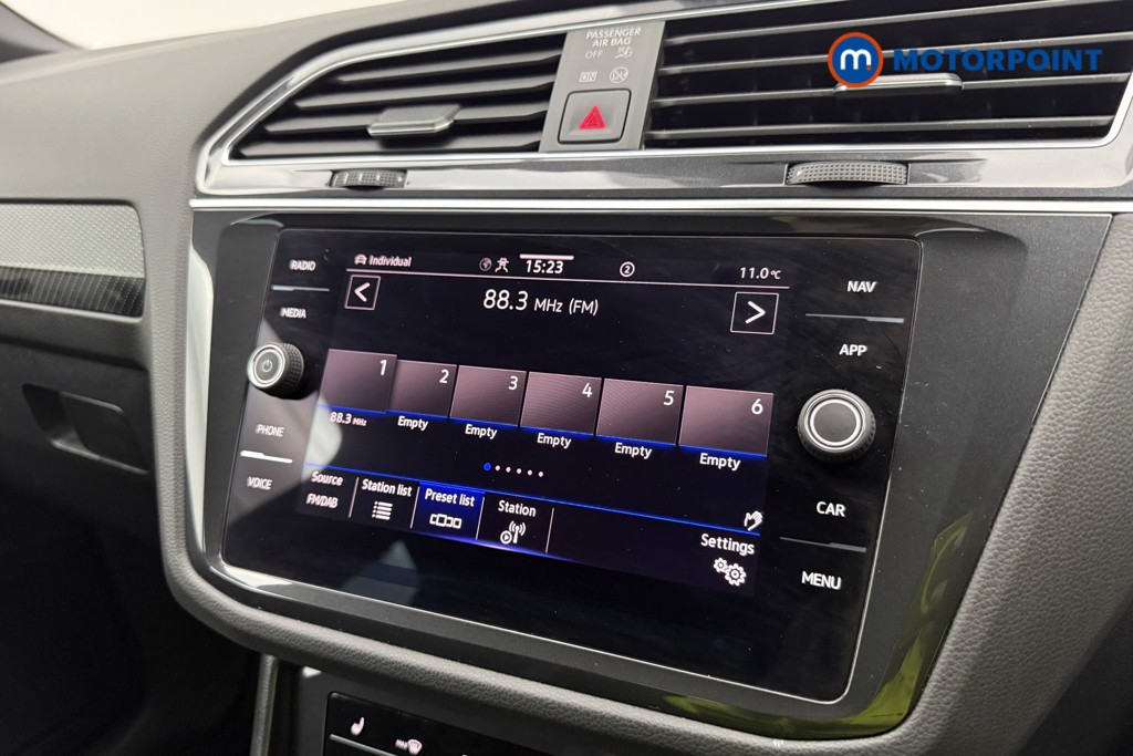 Volkswagen Tiguan R-Line Automatic Diesel SUV - Stock Number (1630803) - 15th supplementary image