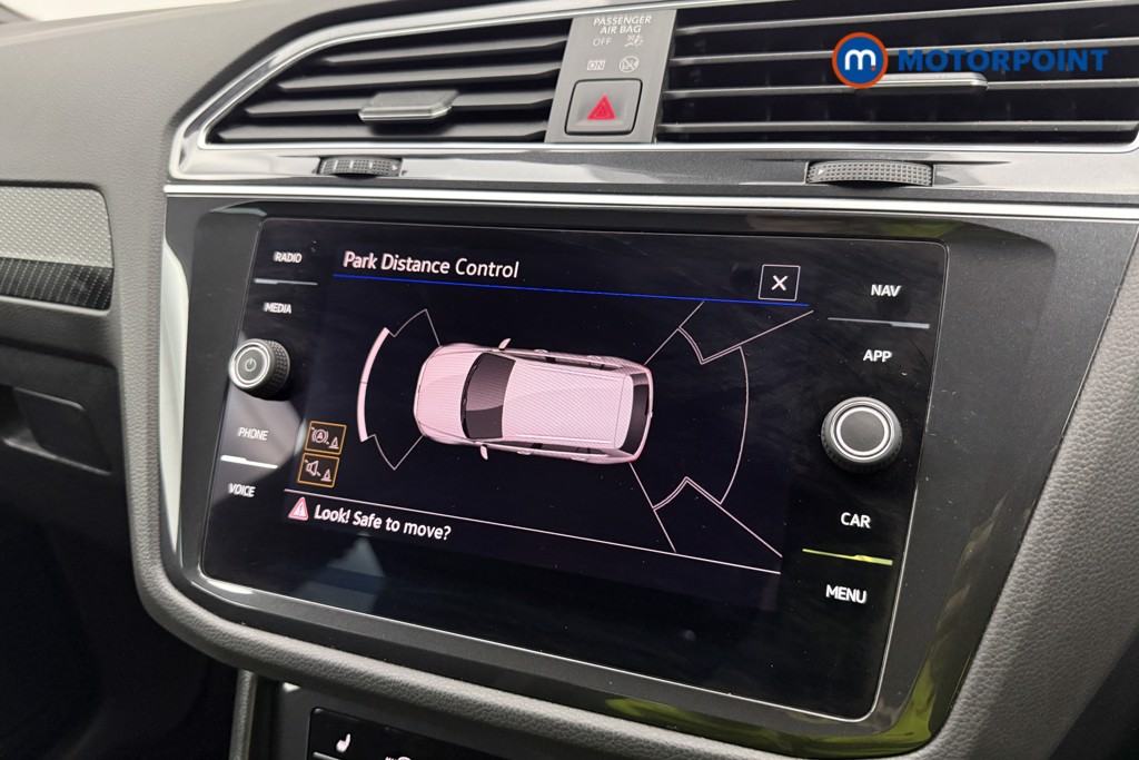 Volkswagen Tiguan R-Line Automatic Diesel SUV - Stock Number (1630803) - 17th supplementary image