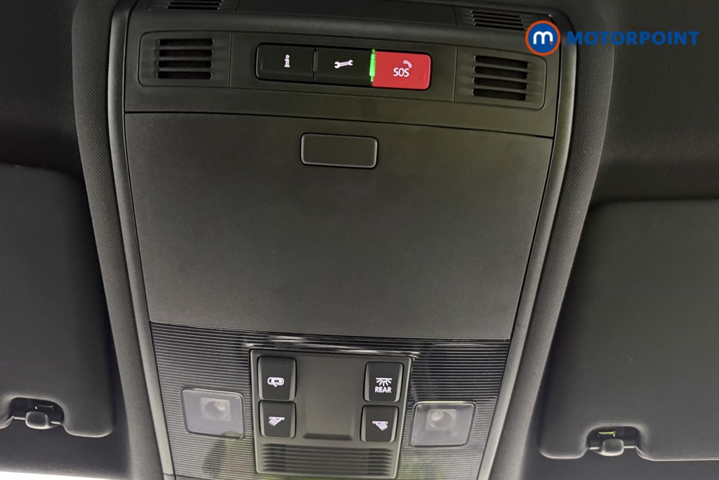 Volkswagen Tiguan R-Line Automatic Diesel SUV - Stock Number (1630803) - 23rd supplementary image