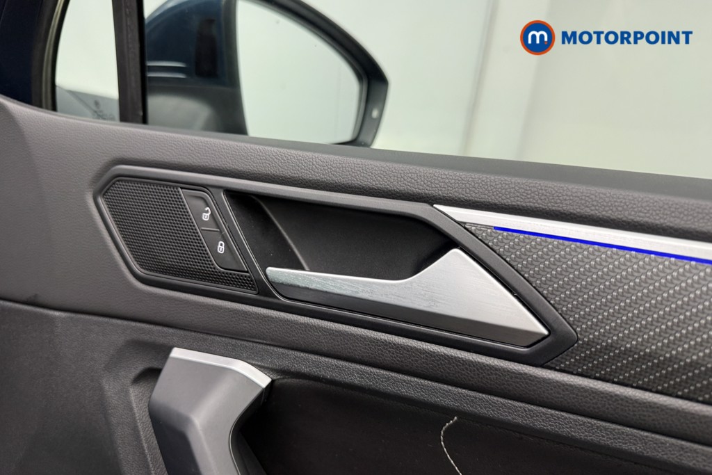 Volkswagen Tiguan R-Line Automatic Diesel SUV - Stock Number (1630803) - 24th supplementary image