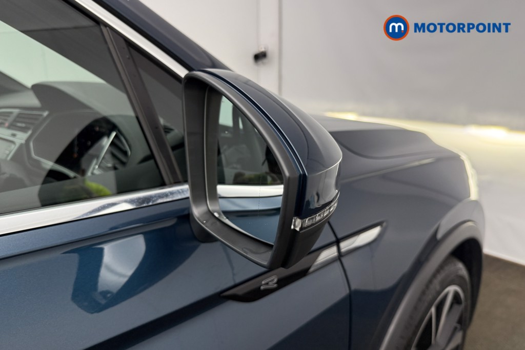 Volkswagen Tiguan R-Line Automatic Diesel SUV - Stock Number (1630803) - 26th supplementary image