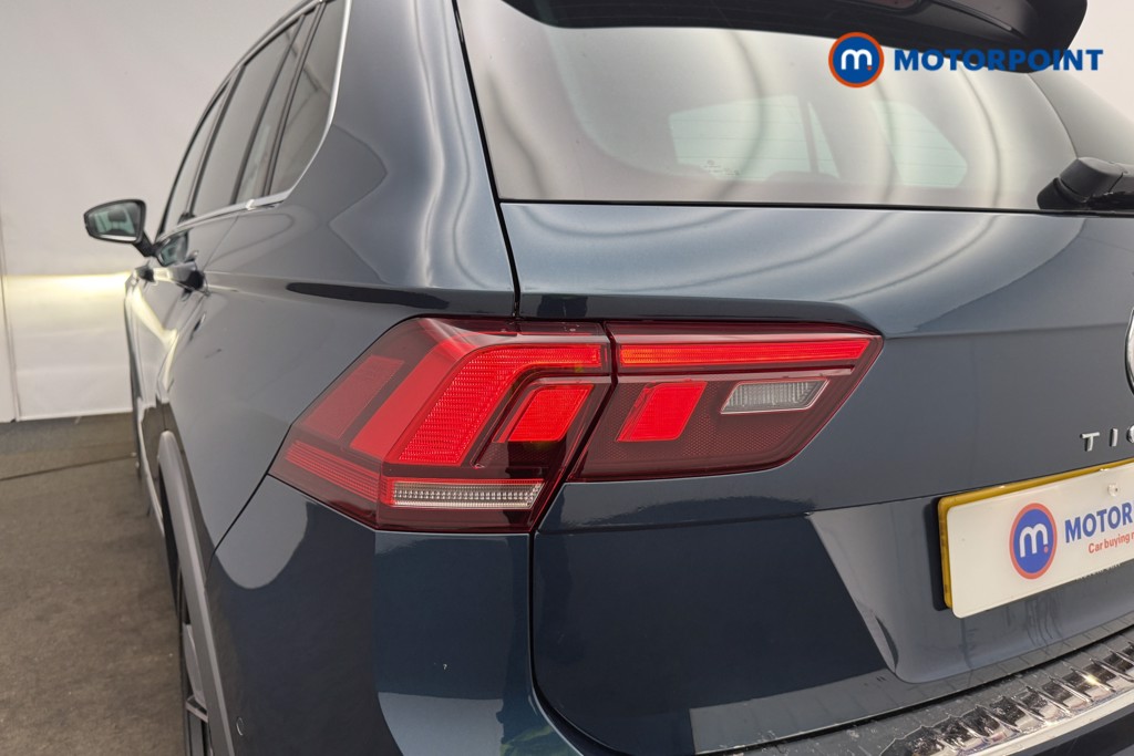 Volkswagen Tiguan R-Line Automatic Diesel SUV - Stock Number (1630803) - 28th supplementary image