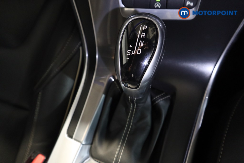 Volvo Xc60 R Design Nav Automatic Diesel SUV - Stock Number (1632301) - 9th supplementary image