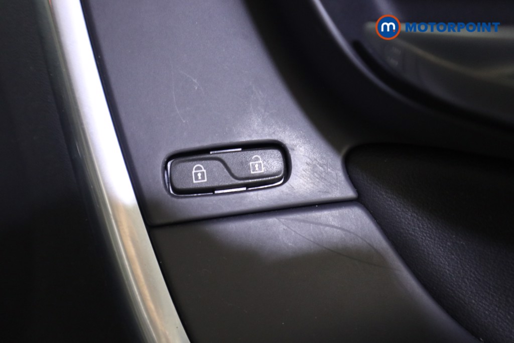 Volvo Xc60 R Design Nav Automatic Diesel SUV - Stock Number (1632301) - 13th supplementary image