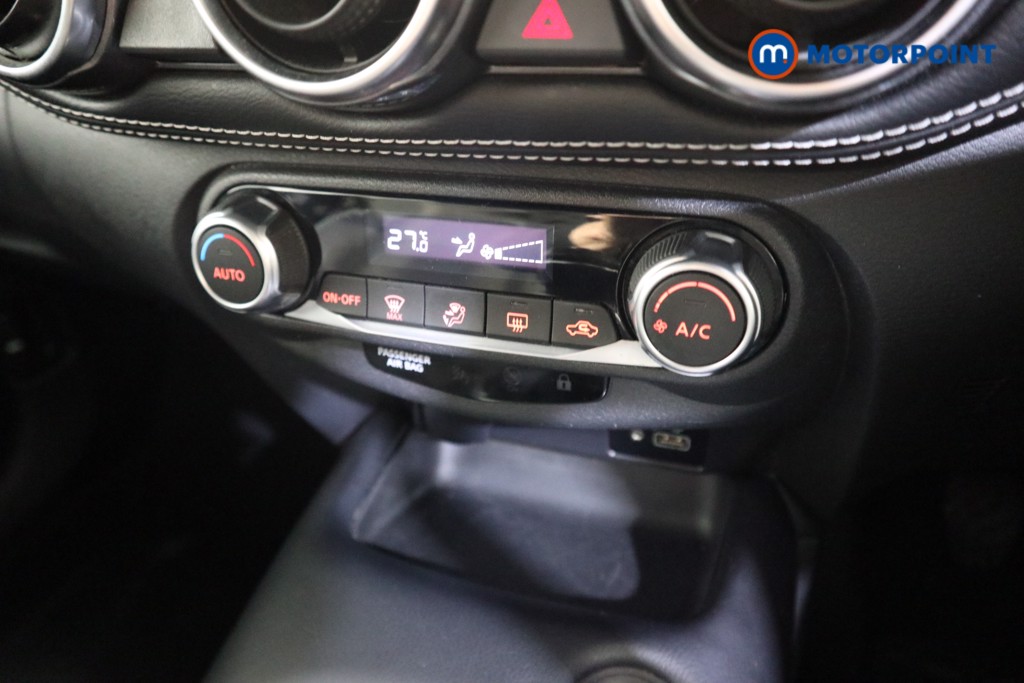 Nissan Juke N-Connecta Manual Petrol SUV - Stock Number (1632316) - 7th supplementary image