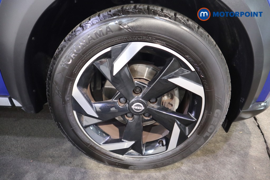 Nissan Juke N-Connecta Manual Petrol SUV - Stock Number (1632316) - 21st supplementary image