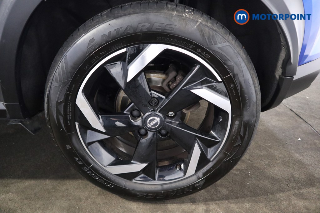 Nissan Juke N-Connecta Manual Petrol SUV - Stock Number (1632316) - 23rd supplementary image