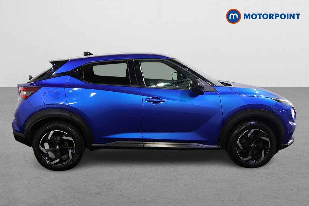 Nissan Juke N-Connecta Manual Petrol SUV - Stock Number (1632316) - Drivers side
