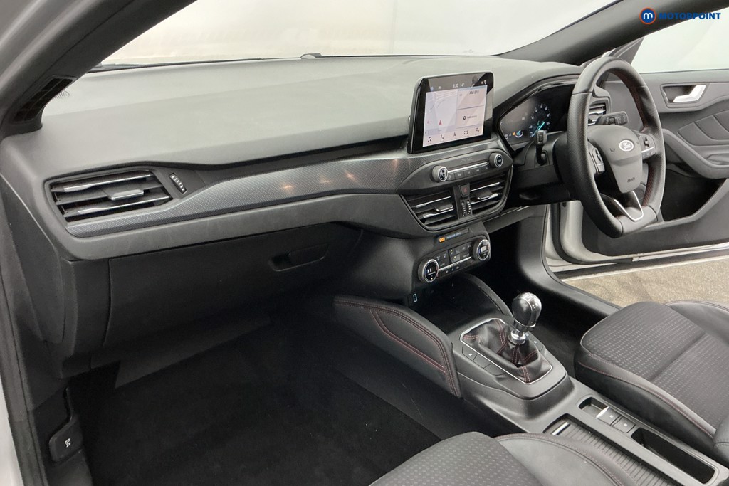 Ford Focus St-Line X Manual Petrol Hatchback - Stock Number (1632694) - 8th supplementary image