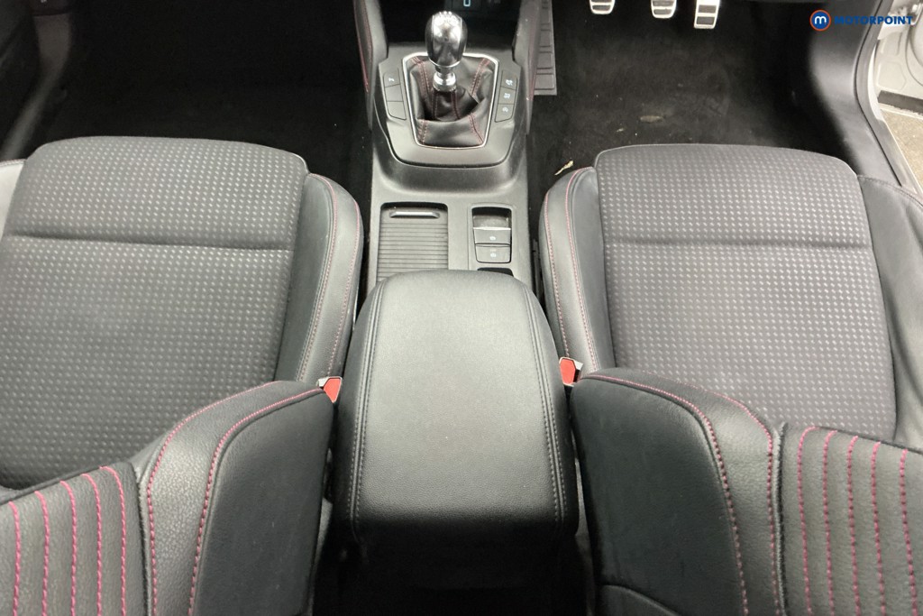 Ford Focus St-Line X Manual Petrol Hatchback - Stock Number (1632694) - 10th supplementary image