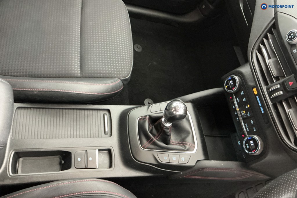 Ford Focus St-Line X Manual Petrol Hatchback - Stock Number (1632694) - 19th supplementary image