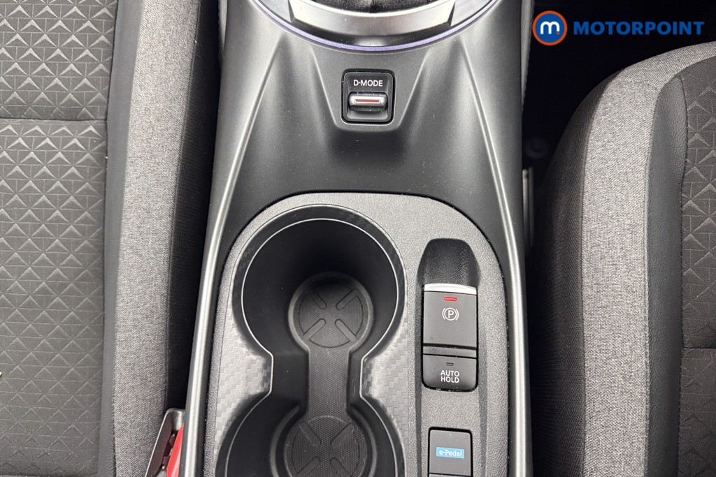 Nissan Juke N-Connecta Automatic Petrol-Electric Hybrid SUV - Stock Number (1633103) - 7th supplementary image