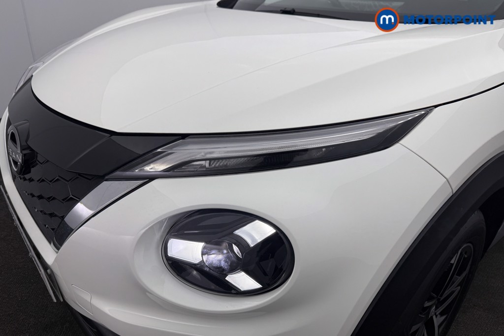 Nissan Juke N-Connecta Automatic Petrol-Electric Hybrid SUV - Stock Number (1633103) - 19th supplementary image