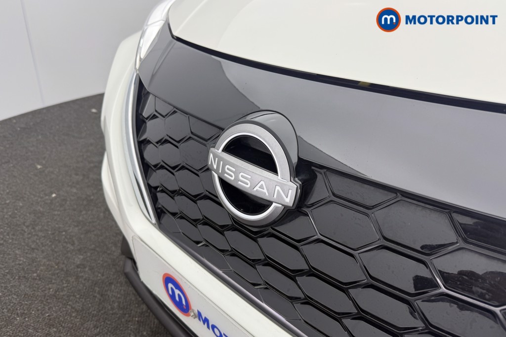 Nissan Juke N-Connecta Automatic Petrol-Electric Hybrid SUV - Stock Number (1633103) - 20th supplementary image