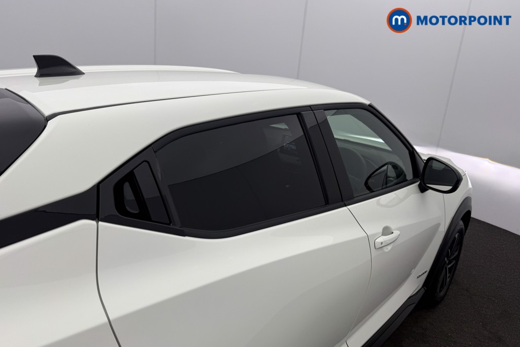 Nissan Juke N-Connecta Automatic Petrol-Electric Hybrid SUV - Stock Number (1633103) - 27th supplementary image