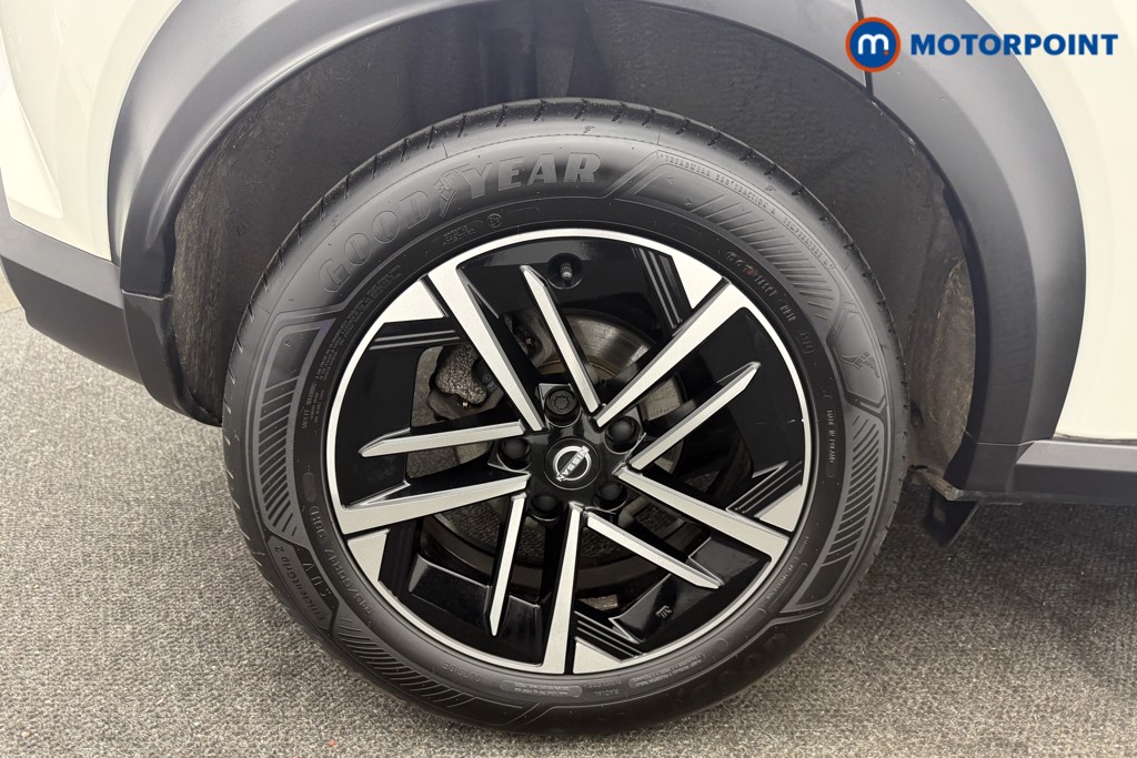 Nissan Juke N-Connecta Automatic Petrol-Electric Hybrid SUV - Stock Number (1633103) - 31st supplementary image