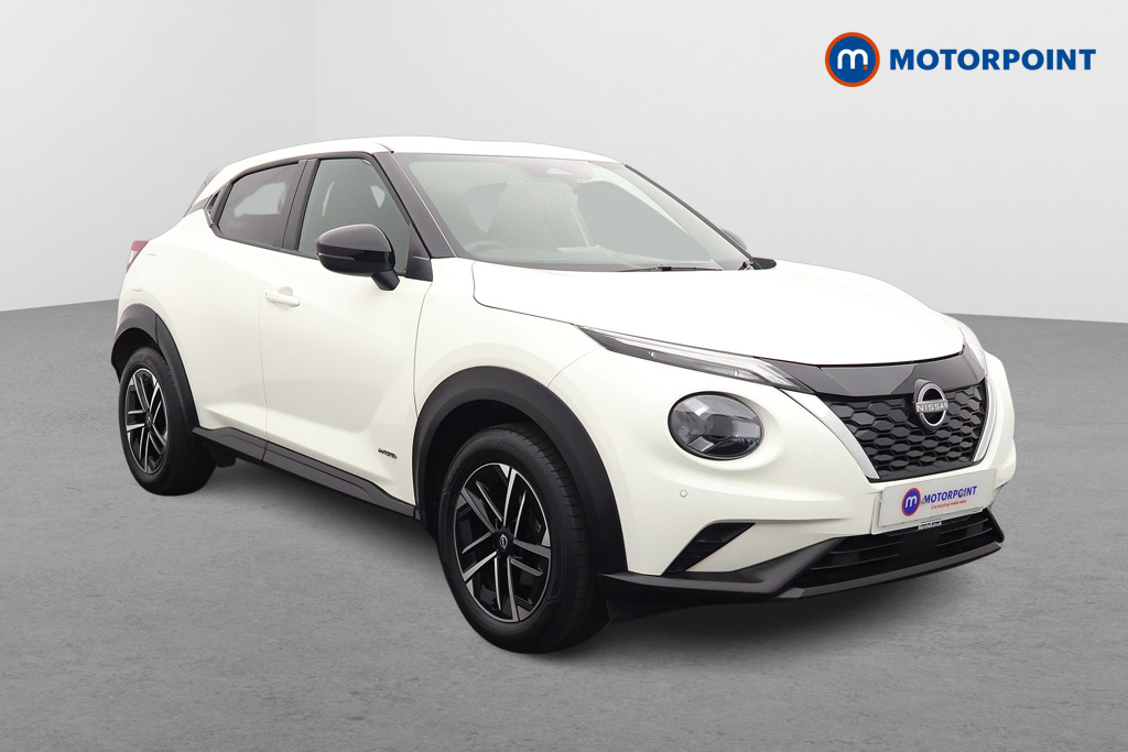 Nissan Juke N-Connecta Automatic Petrol-Electric Hybrid SUV - Stock Number (1633103) - Drivers side front corner