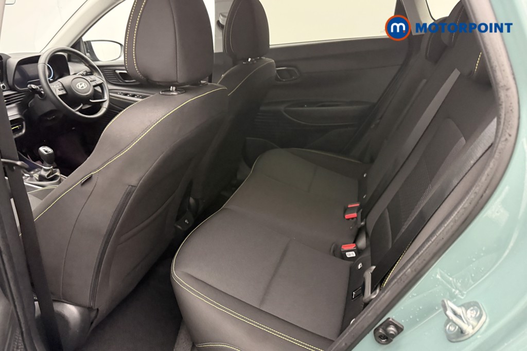 Hyundai I20 Premium Manual Petrol Hatchback - Stock Number (1633215) - 4th supplementary image