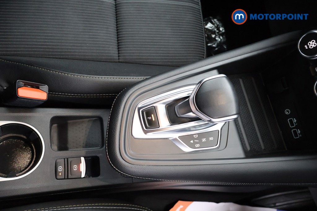 Renault Captur Engineered Automatic Petrol-Electric Hybrid SUV - Stock Number (1633552) - 9th supplementary image