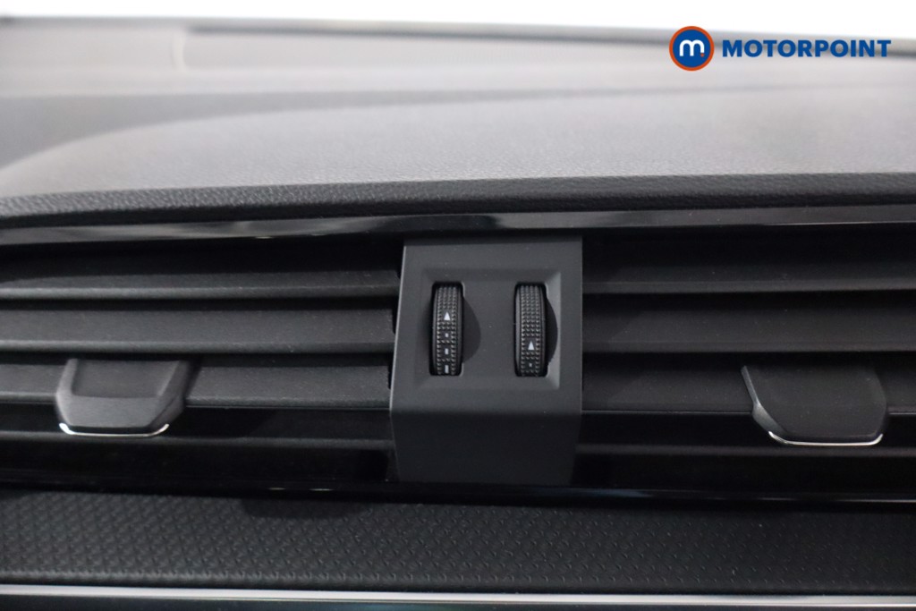 Audi Q3 Sport Manual Petrol SUV - Stock Number (1633711) - 17th supplementary image