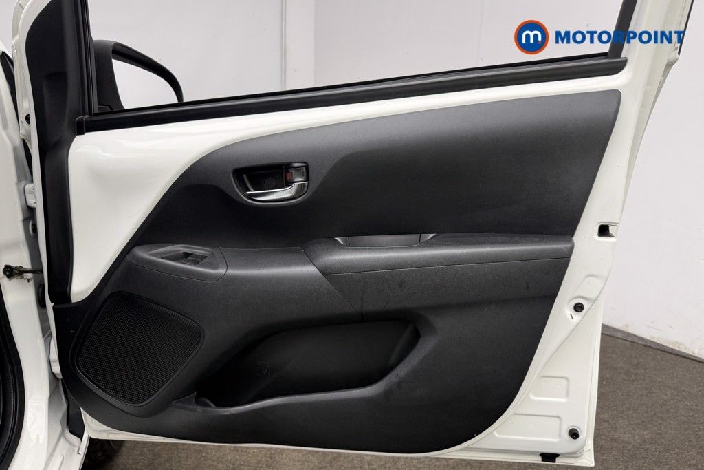 Toyota Aygo X-Press Manual Petrol Hatchback - Stock Number (1634194) - 25th supplementary image