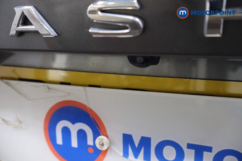 Nissan Qashqai N-Connecta Automatic Petrol-Electric Hybrid SUV - Stock Number (1634201) - 39th supplementary image