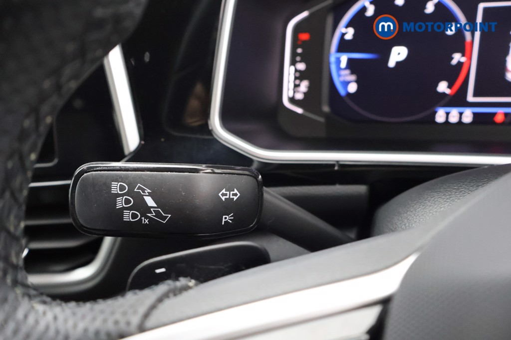 Volkswagen T-Roc R-Line Automatic Petrol SUV - Stock Number (1634445) - 5th supplementary image