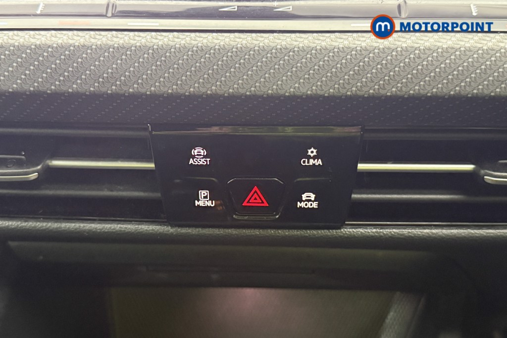 Volkswagen Golf R-Line Automatic Petrol Estate - Stock Number (1634497) - 19th supplementary image