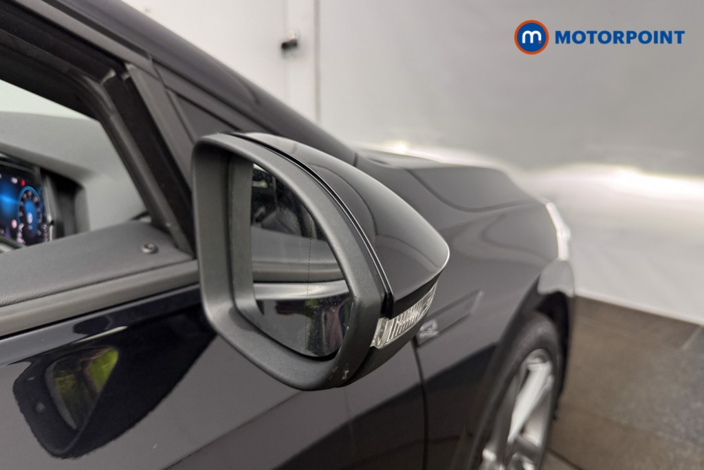 Volkswagen Golf R-Line Automatic Petrol Estate - Stock Number (1634497) - 29th supplementary image