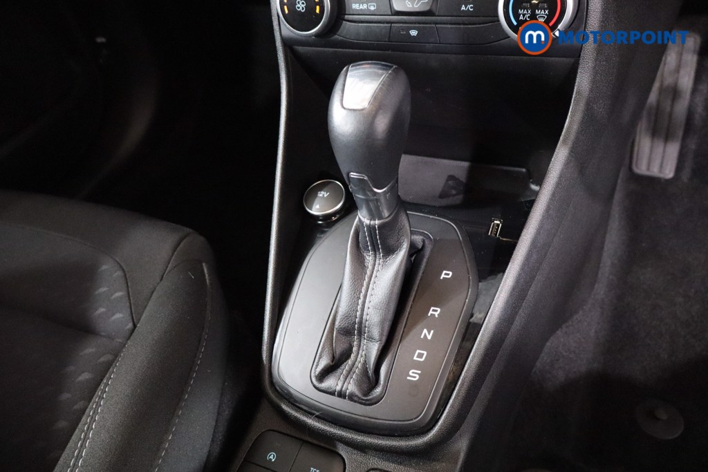 Ford Fiesta Zetec Automatic Petrol Hatchback - Stock Number (1634717) - 21st supplementary image