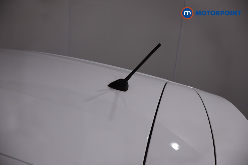 Ford Fiesta Zetec Automatic Petrol Hatchback - Stock Number (1634717) - 33rd supplementary image