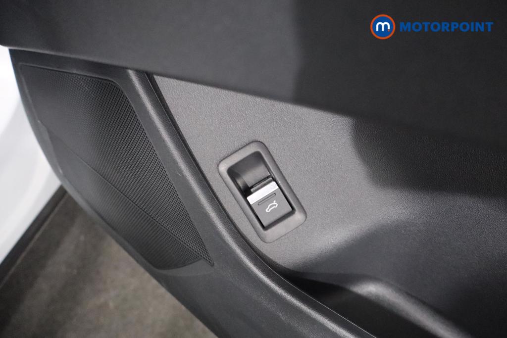 Audi Q4 Sport Automatic Electric SUV - Stock Number (1634878) - 9th supplementary image