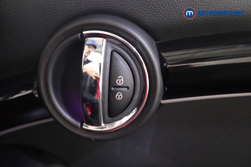 Mini Convertible Cooper Sport Manual Petrol Convertible - Stock Number (1634901) - 14th supplementary image