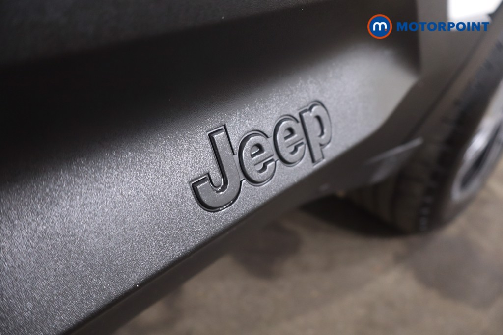 Jeep Avenger Summit Automatic Electric SUV - Stock Number (1635062) - 37th supplementary image