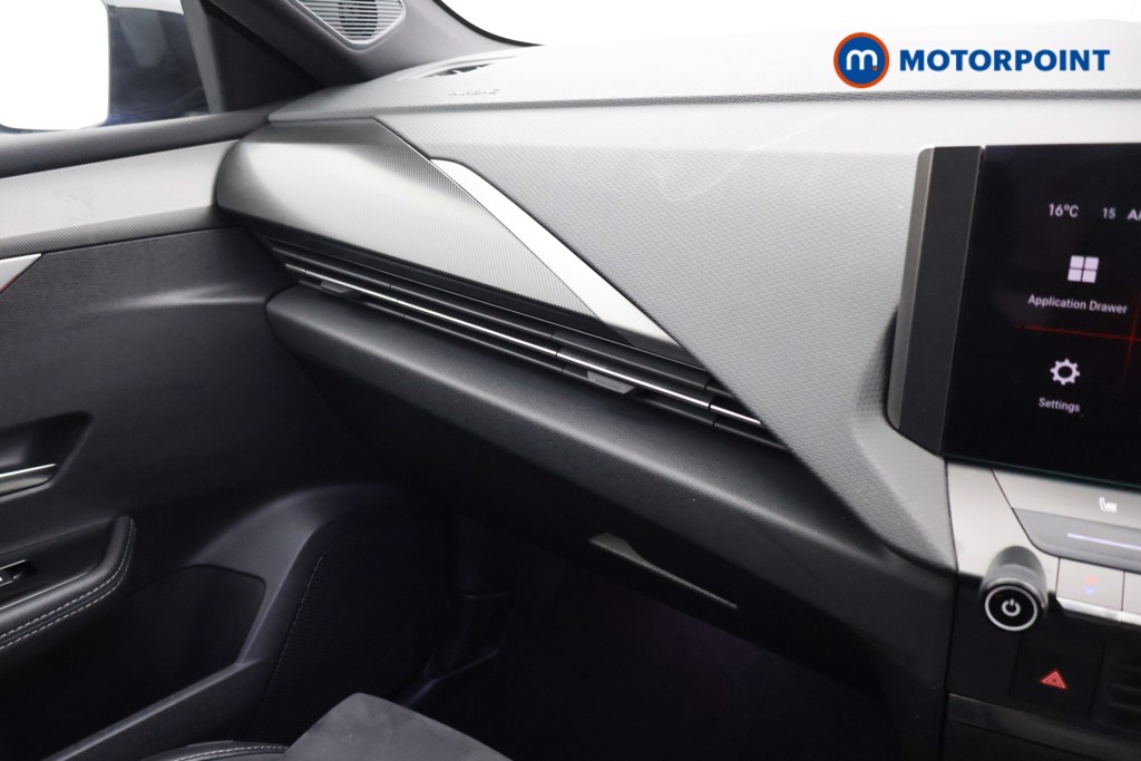 Vauxhall Astra Ultimate Automatic Petrol Hatchback - Stock Number (1635247) - 9th supplementary image