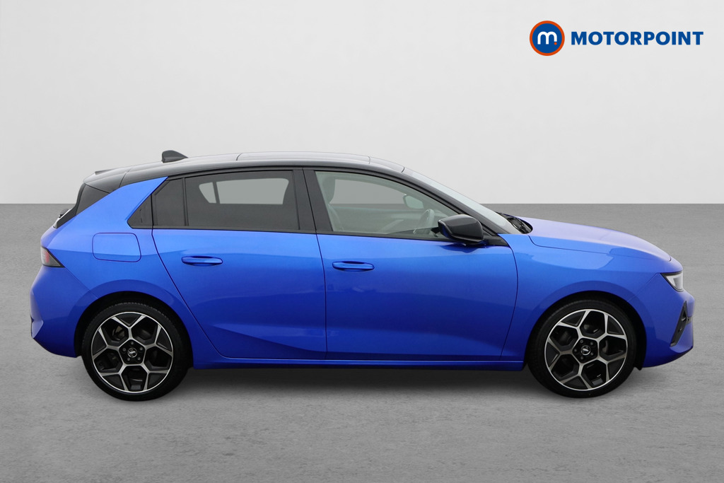 Vauxhall Astra Ultimate Automatic Petrol Hatchback - Stock Number (1635247) - Drivers side